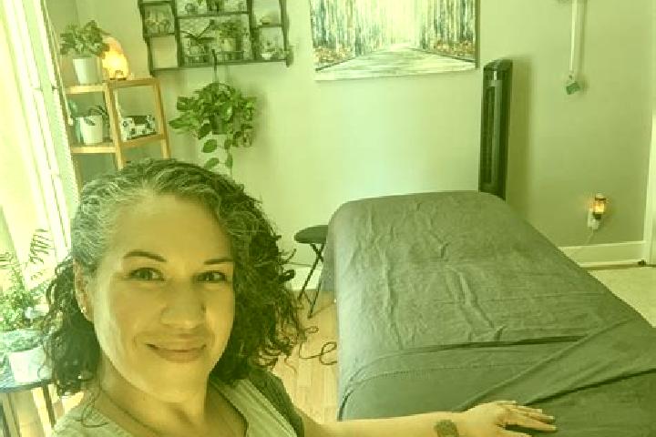 Elizabeth, 23, a black grey-eyed mixed companion based in Yapeyu. Offering Massage, OWO, Erotic Massage, Striptease, A-Level. Available for incall and outcal...