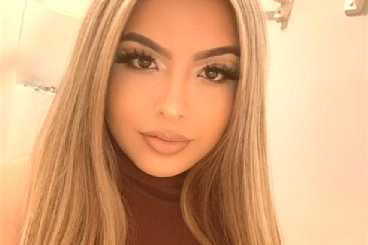 Elizabeth, 23, a blonde brown-eyed latina companion based in Soedertaelje. Offering OWO, Domination, Dinner Date, Deep French Kissing. Available for incall a...