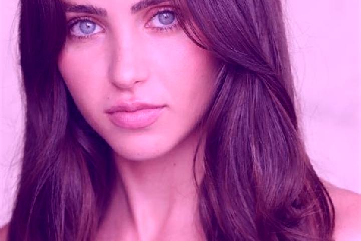 Elizabeth, 23, a brunette brown-eyed latina companion based in Esquias. Offering GFE, Domination, Girlfriend Experience, Couples. Available for incall and ou...