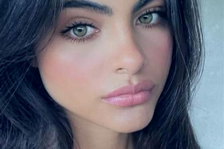 Elizabeth, 23, a brunette dark-eyed slavic companion based in Alfredo Marcondes. Offering A-Level, Striptease. Available for incall and outcall, day and even...