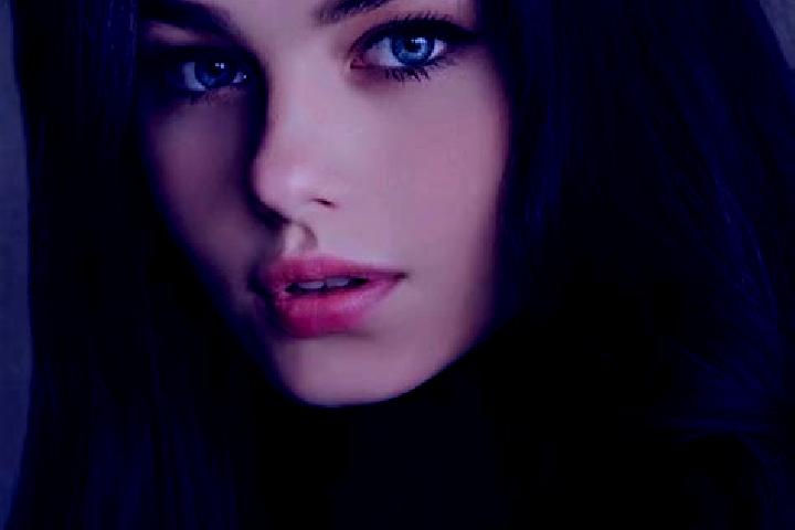 Elizabeth, 23, a red grey-eyed slavic companion based in Opol. Offering Couples, Girlfriend Experience, 69. Available for incall and outcall, day and evening...