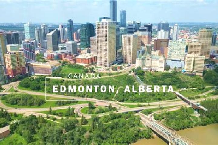 Elizabeth, 23 — Escort in Edmonton, Canada