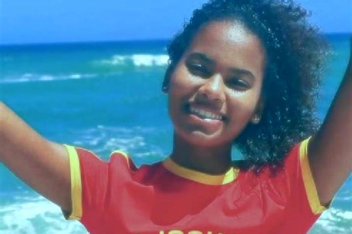 Elizabeth, 23 — Escort in Gombe, Angola