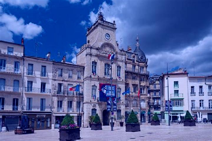 Elizabeth, 23 — Escort in Lignan-sur-Orb, France