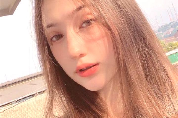 Elizabeth, 23 — Escort in U Thong, Thailand