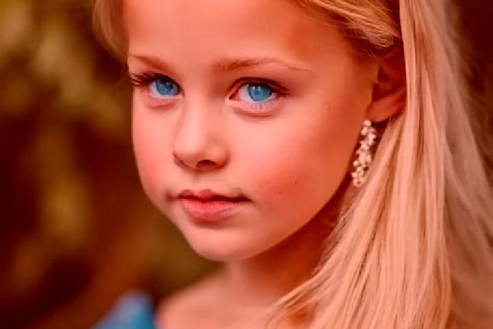 Elizabeth, 24, a blonde blue-eyed caucasian companion based in Barbolla. Offering Travel Companion, Dinner Date, BDSM, Tantra. Available for incall and outca...
