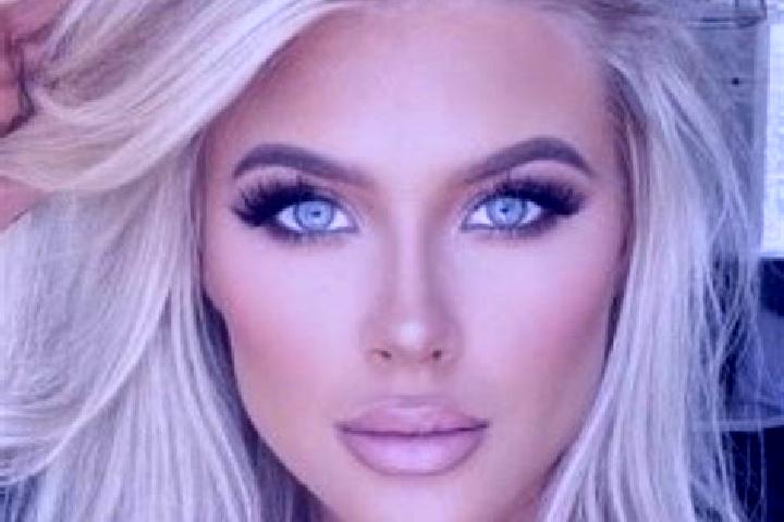 Elizabeth, 24, a platinum blonde hazel-eyed slavic companion based in Gualdo. Offering Tantra, A-Level, Striptease, 69. Available for incall and outcall, day...