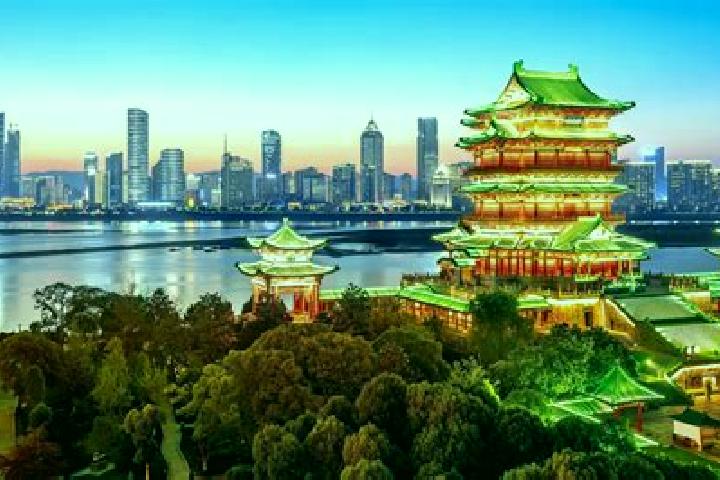 Elizabeth, 24 — Escort in Nanchang, China