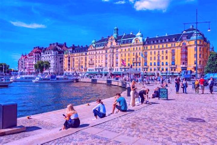 Elizabeth, 24 — Escort in OEstermalm, Sweden