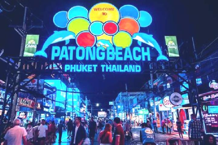 Elizabeth, 24 — Escort in Patong, Philippines