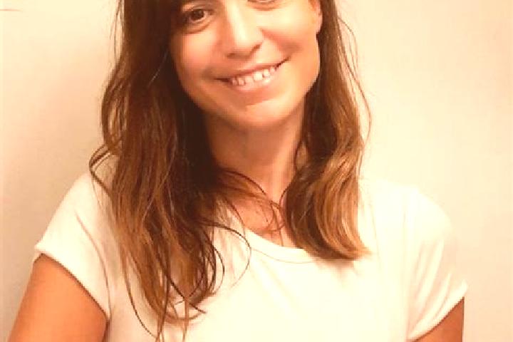 Elizabeth, 25, a auburn dark-eyed caucasian companion based in Earls Colne. Offering Massage, Overnight, Domination. Available for incall and outcall, overni...