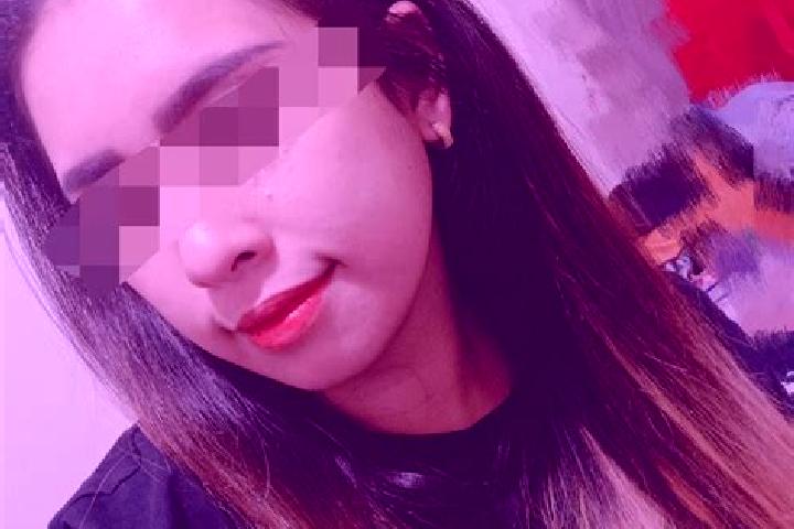 Elizabeth, 25, a red dark-eyed european companion based in Dodong-ri. Offering Duos, Fetish, 69. Available for incall and outcall, overnight bookings available.