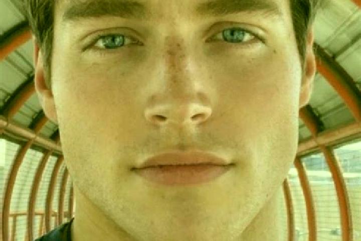 Elizabeth, 25, a red dark-eyed mediterranean companion based in Cacheu. Offering Domination, Deep French Kissing, Massage, Prostate Massage, Couples. Availab...