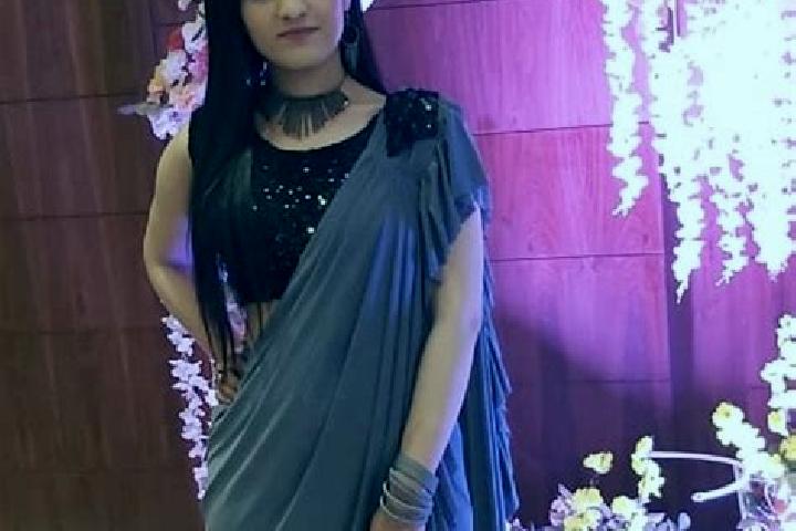 Elizabeth, 25 — Escort in Dwarahat, India