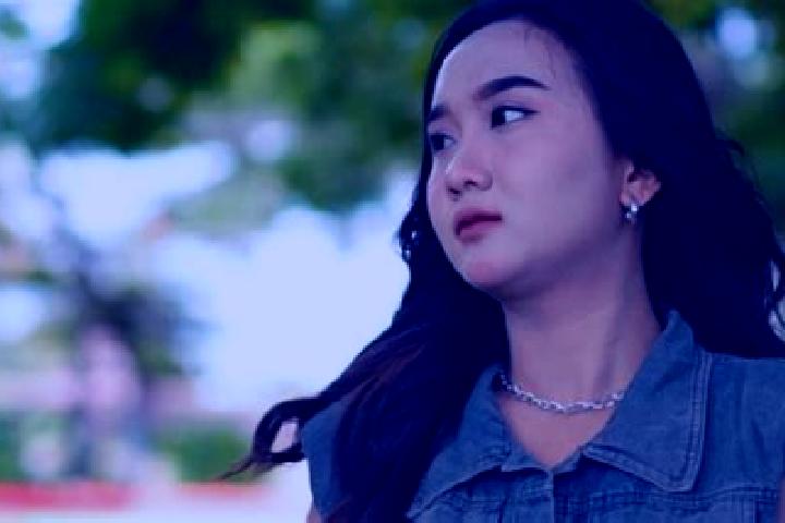 Elizabeth, 25 — Escort in Krajan Kertonegoro, Indonesia