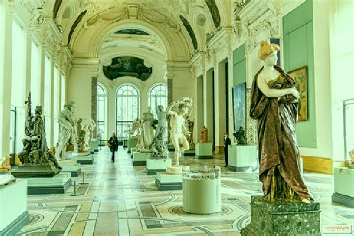 Elizabeth, 25 — Escort in Petit Palais, France