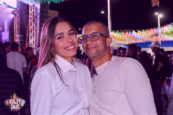 Elizabeth, 25 — Escort in Santa Cruz de Salinas, Brazil