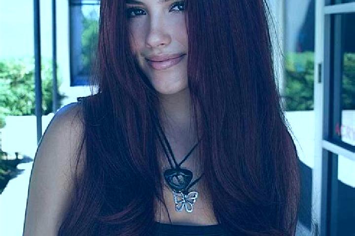 Elizabeth, 26, a auburn dark-eyed mediterranean companion based in Karanganom. Offering Dinner Date, Girlfriend Experience, Erotic Massage. Available for inc...
