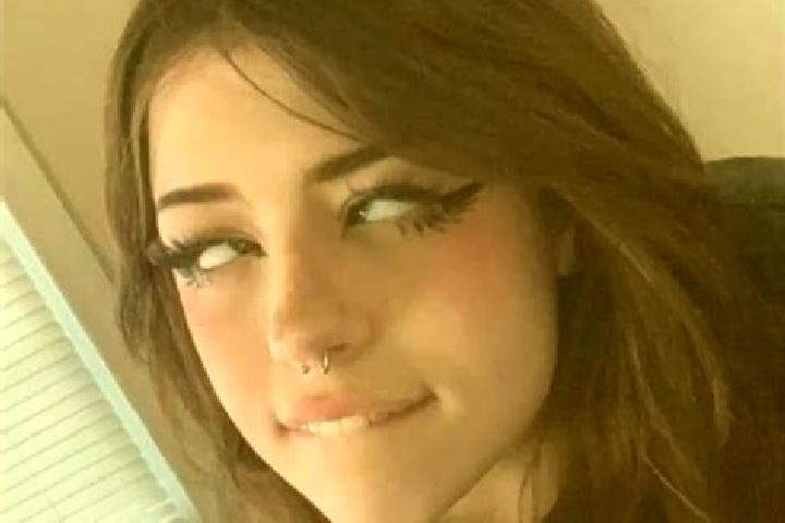 Elizabeth, 26, a black grey-eyed mixed companion based in Jing. Offering Domination, OWO, Party Girl. Available for incall and outcall, overnight bookings av...