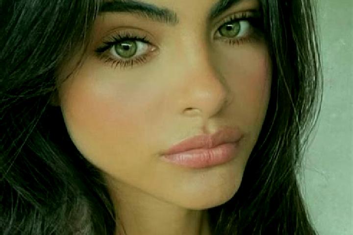 Elizabeth, 26, a brunette amber-eyed indian companion based in How Wood. Offering Deep French Kissing, Dinner Date, Duos, Striptease, Domination. Available f...
