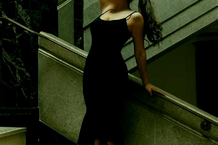 Elizabeth, 26, a brunette dark-eyed latina companion based in Garhchiroli. Offering A-Level, Travel Companion, Roleplay. Available for incall and outcall, da...