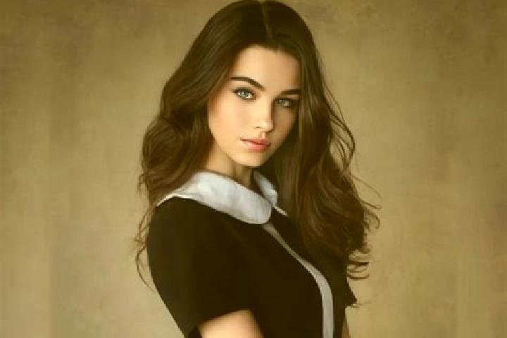 Elizabeth, 26, a brunette grey-eyed slavic companion based in Pinoso. Offering Party Girl, Massage, Prostate Massage, A-Level. Available for incall and outca...