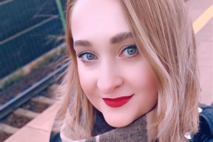 Elizabeth, 26 — Escort in Brwinow, Poland