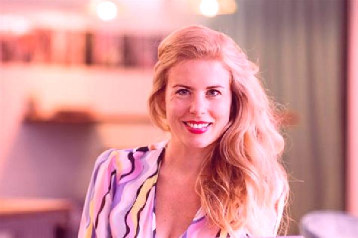 Elizabeth, 26 — Escort in Fintel, Germany