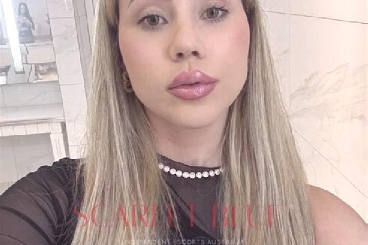 Elizabeth, 26 — Escort in Francisco Macedo, Brazil