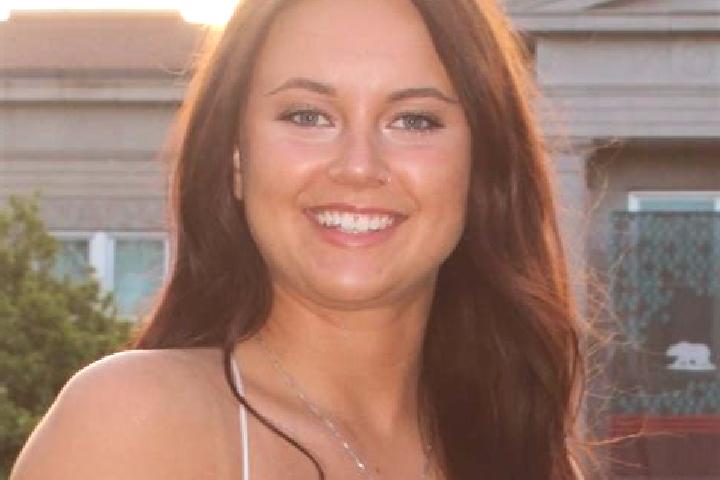 Elizabeth, 26 — Escort in Oak Grove, United States