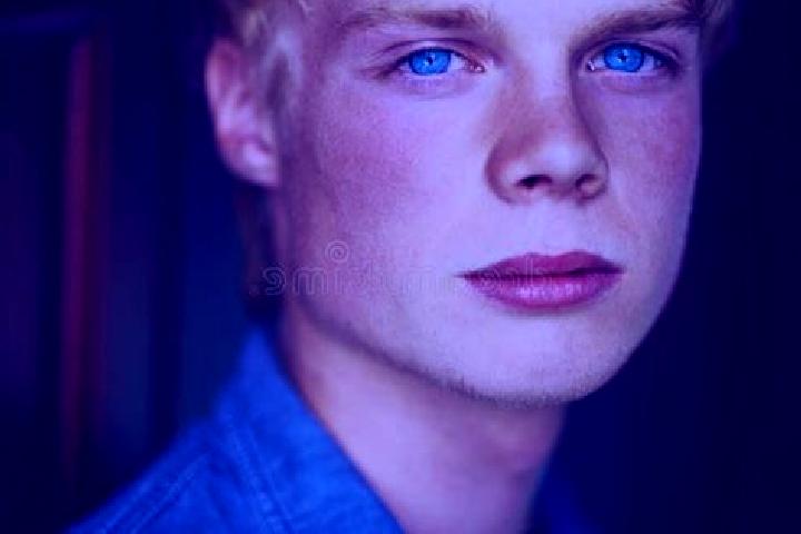 Elizabeth, 27, a blonde blue-eyed middle eastern companion based in Qingshandi. Offering Roleplay, Fetish, Dinner Date, Domination. Available for incall and ...
