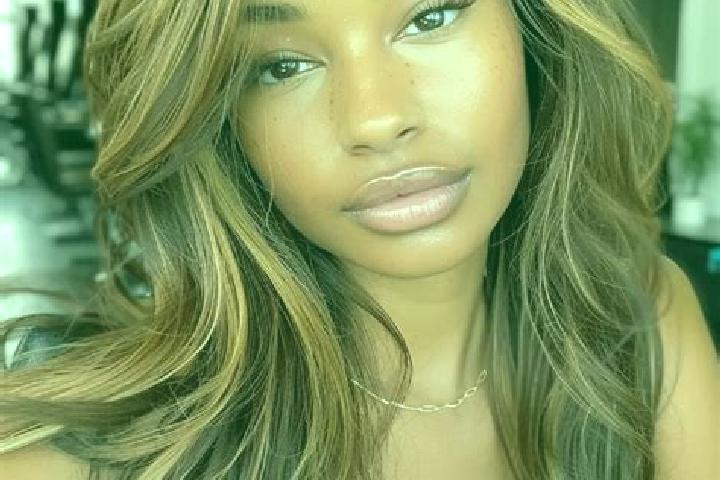 Elizabeth, 27, a dark blonde brown-eyed middle eastern companion based in Balconchan. Offering Overnight, Striptease, GFE, Travel Companion, Prostate Massage...