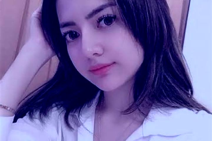 Elizabeth, 27 — Escort in Cigenca, Indonesia