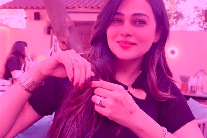 Elizabeth, 27 — Escort in Dhola, India