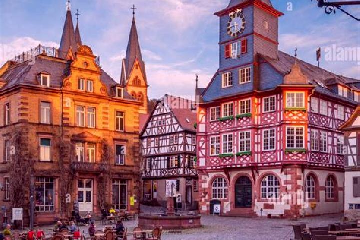 Elizabeth, 27 — Escort in Gau-Heppenheim, Germany