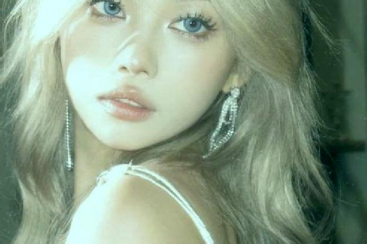 Elizabeth, 28, a blonde blue-eyed asian companion based in Krsan. Offering Striptease, Erotic Massage, OWO. Available for incall and outcall, overnight booki...