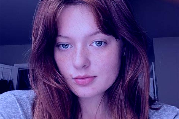 Elizabeth, 28, a red green-eyed european companion based in Castillejo de Mesleon. Offering Couples, Travel Companion, Domination, Overnight, CIM. Available ...