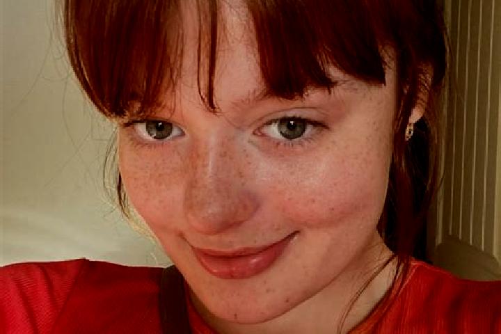 Elizabeth, 28, a red green-eyed european companion based in Dar Kebdani. Offering Domination, Roleplay, Striptease, Couples. Available for incall and outcall...