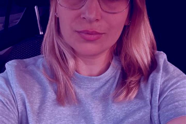 Elizabeth, 28 — Escort in Hemeius, Romania