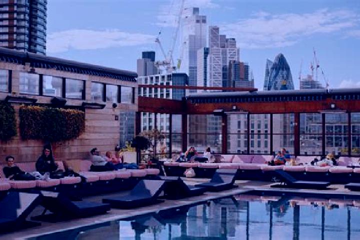 Elizabeth, 28 — Escort in Soho, United Kingdom