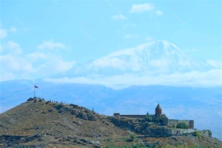 Elizabeth, 28 — Escort in Yeraskhahun, Armenia