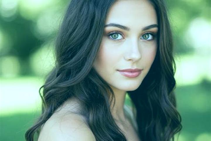 Elizabeth, 29, a black brown-eyed mixed companion based in Boxholm. Offering Tantra, CIM, Party Girl. Available for incall and outcall, overnight bookings av...
