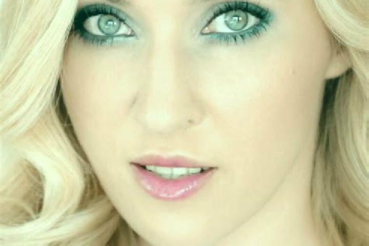 Elizabeth, 29, a blonde green-eyed caucasian companion based in Selice. Offering Overnight, Fetish, Roleplay, A-Level. Available for incall and outcall, over...