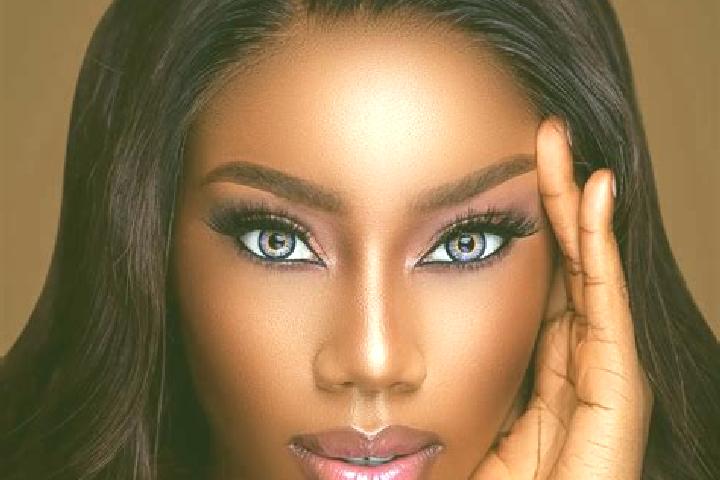 Elizabeth, 29, a chestnut blue-eyed ebony companion based in Fourmetot. Offering 69, Erotic Massage. Available for incall and outcall, overnight bookings ava...