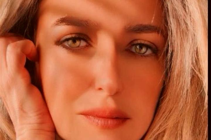 Elizabeth, 29 — Escort in Cognat-Lyonne, France