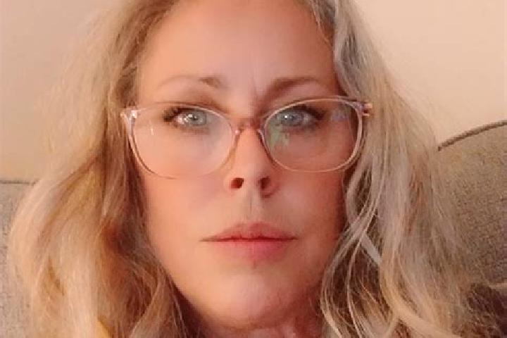 Elizabeth, 29 — Escort in East York, United States