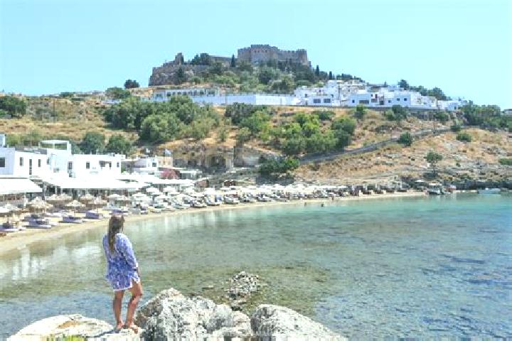 Elizabeth, 29 — Escort in Lindos, Greece
