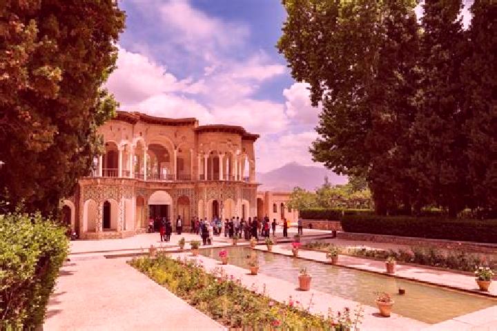 Elizabeth, 29 — Escort in Mahan, Iran