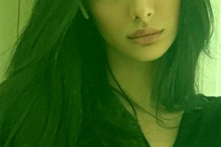 Elizabeth, 30, a black dark-eyed middle eastern companion based in Formello. Offering OWO, Deep French Kissing, Travel Companion, Dinner Date. Available for ...