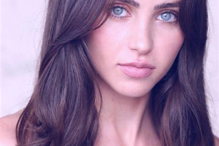 Elizabeth, 30, a brunette brown-eyed latina companion based in Iecea Mica. Offering Overnight, Party Girl, Dinner Date. Available for incall and outcall, ove...